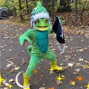 Pascal costume from Tangled/Rapunzel 2T